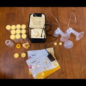 Madela Pump and accessories